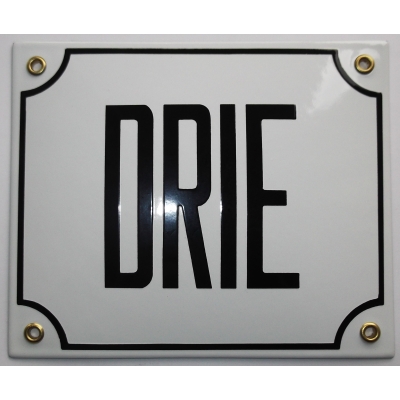 Huisnummerbord 18x15 nummers in letters 'DRIE'
